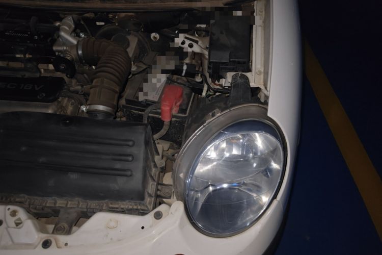 Used Baojun Lechi 2012 Revised 1.0L Manual P-TEC Standard Edition Engine Bay Left