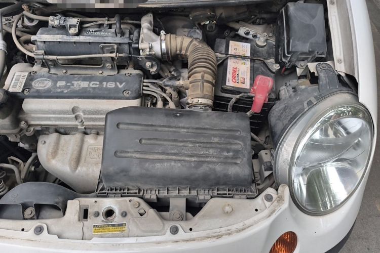 Used Baojun Lechi 2012 Revised 1.0L Manual P-TEC Standard Edition Engine Bay Left