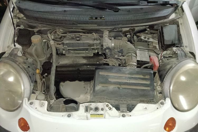 Used Baojun Lechi 2012 Revised 1.0L Manual P-TEC Standard Edition Engine Bay