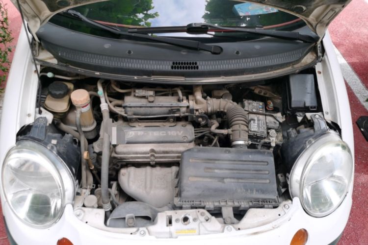Used Baojun Lechi 2012 Revised 1.0L Manual P-TEC Standard Edition Engine Bay