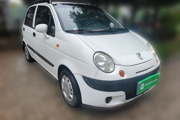 Used Baojun Lechi 2012 Revised 1.0L Manual P-TEC Standard Edition Front Right 45 Deg