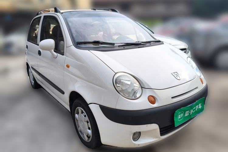 Used Baojun Lechi 2012 Revised 1.0L Manual P-TEC Standard Edition Front Right 45 Deg