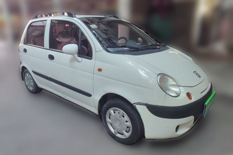 Used Baojun Lechi 2012 Revised 1.0L Manual P-TEC Standard Edition Front Right 45 Deg