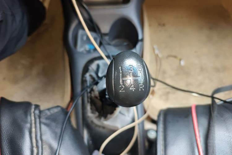 Used Baojun Lechi 2012 Revised 1.0L Manual P-TEC Standard Edition Gear Lever