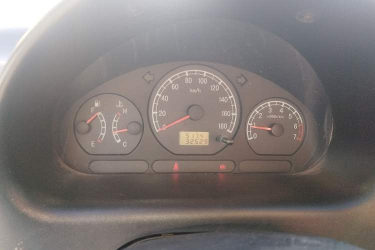 Used Baojun Lechi 2012 Revised 1.0L Manual P-TEC Standard Edition Instrument Cluster