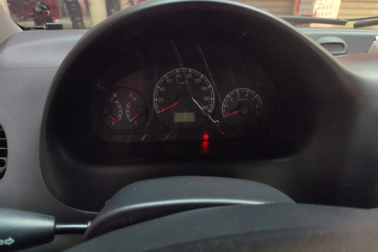 Used Baojun Lechi 2012 Revised 1.0L Manual P-TEC Standard Edition Instrument Cluster
