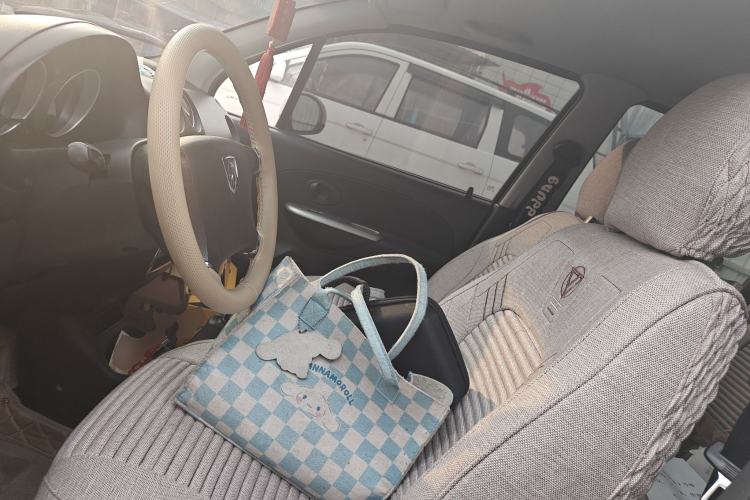 Used Baojun Lechi 2012 Revised Version 1.2L Manual Sporty Edition Dynamic Type Left Front Seat
