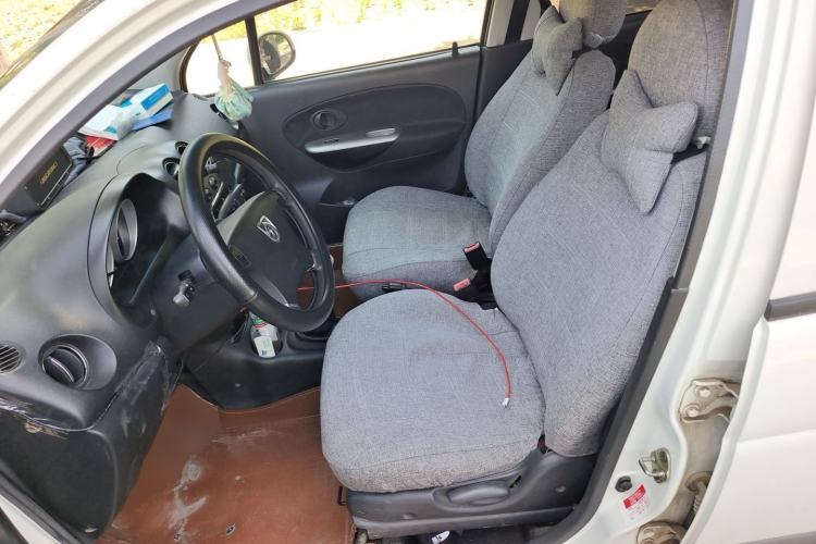 Used Baojun Lechi 2012 Revised Version 1.2L Manual Sporty Edition Dynamic Type Left Front Seat