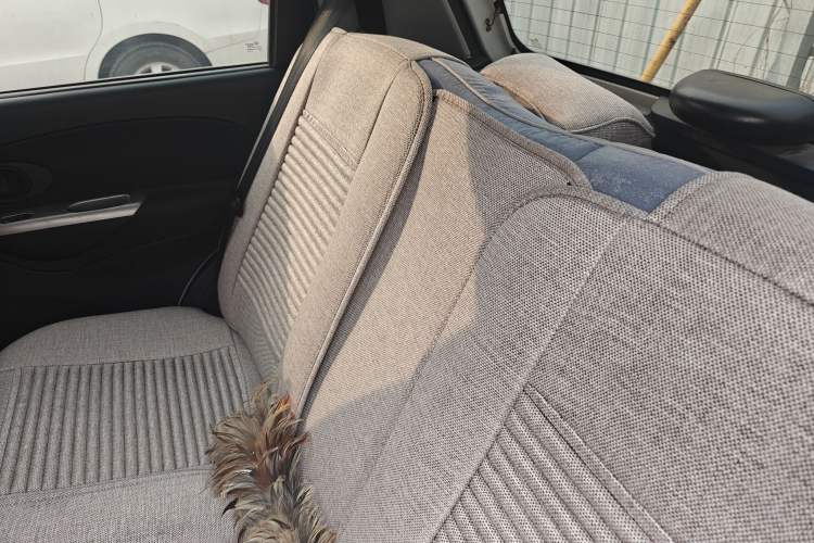 Used Baojun Lechi 2012 Revised Version 1.2L Manual Sporty Edition Dynamic Type Left Rear Seat