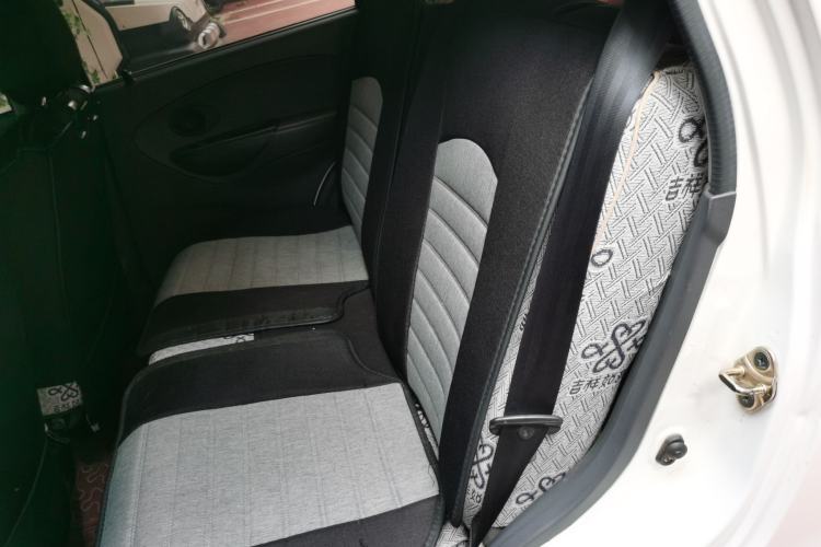 Used Baojun Lechi 2012 Revised 1.0L Manual P-TEC Standard Edition Left Rear Seat