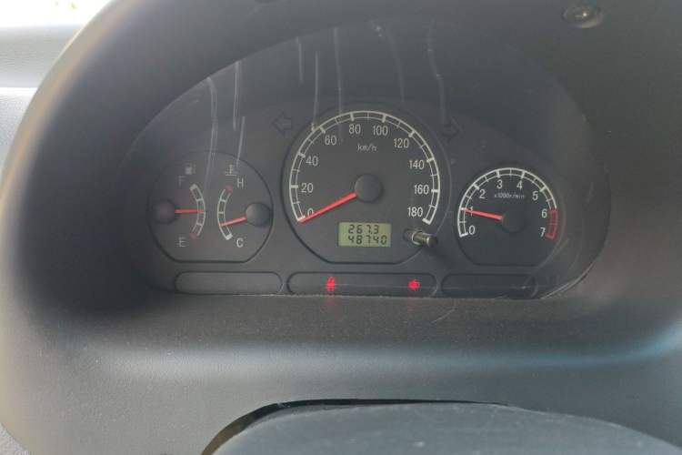 Used Baojun Lechi 2012 Revised 1.0L Manual P-TEC Standard Edition Odometer Close Up