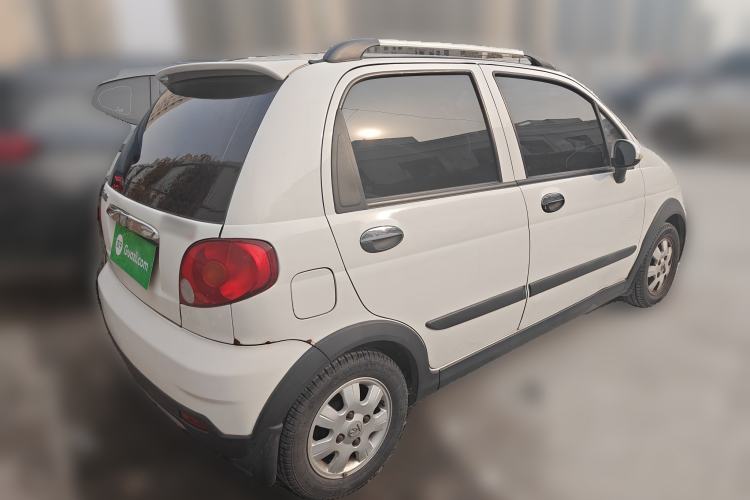 Used Baojun Lechi 2012 Revised Version 1.2L Manual Sporty Edition Dynamic Type Rear Right 45 Deg