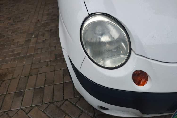 Used Baojun Lechi 2012 Revised 1.0L Manual P-TEC Standard Edition Right Front Headlight