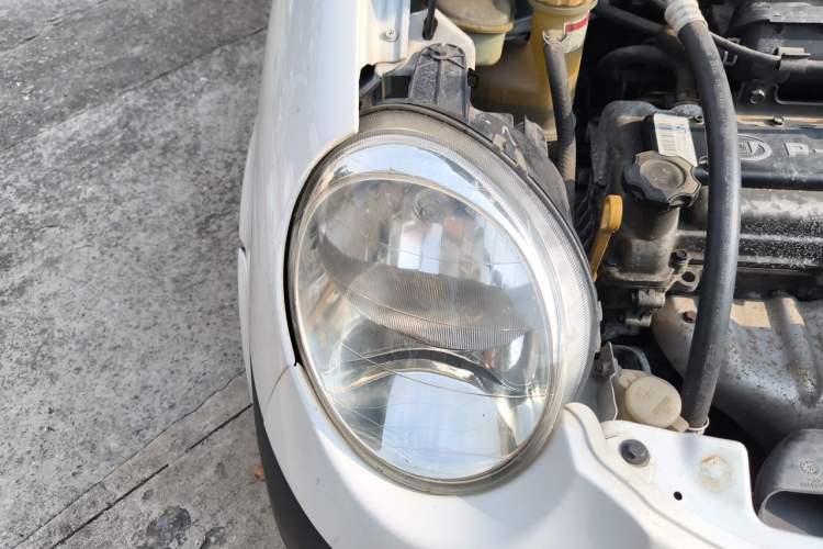 Used Baojun Lechi 2012 Revised 1.0L Manual P-TEC Standard Edition Right Front Headlight