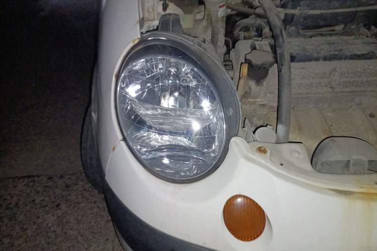 Used Baojun Lechi 2012 1.0L Manual P-TEC Superior Model Right Front Headlight