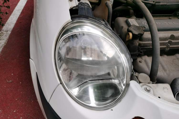 Used Baojun Lechi 2012 Revised 1.0L Manual P-TEC Standard Edition Right Front Headlight