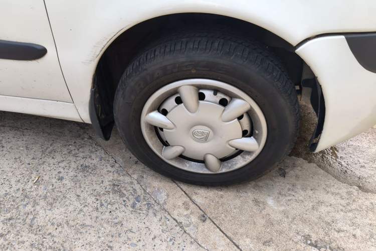 Used Baojun Lechi 2012 Revised 1.0L Manual P-TEC Standard Edition Right Front Wheel Hub