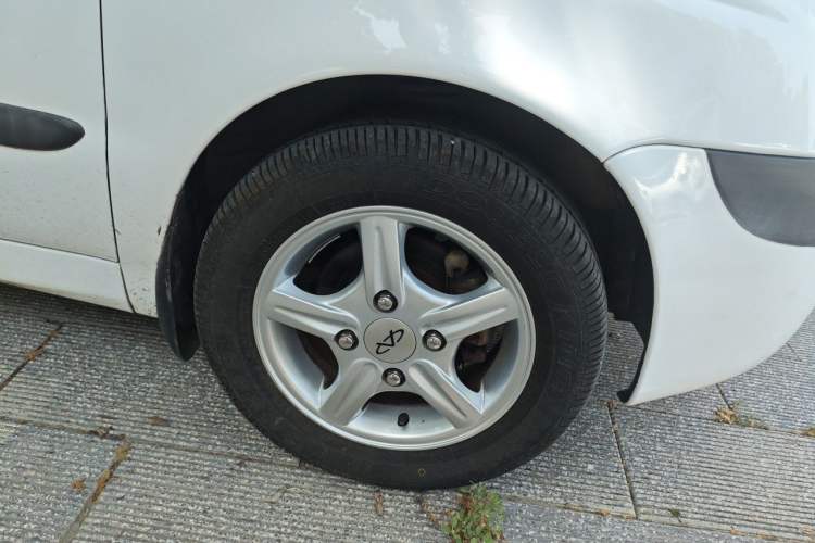 Used Baojun Lechi 2012 Revised 1.0L Manual P-TEC Standard Edition Right Front Wheel Hub