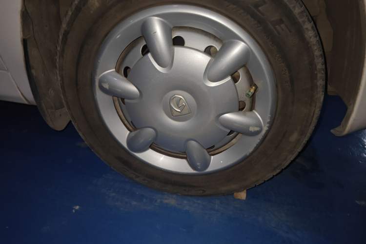Used Baojun Lechi 2012 Revised 1.0L Manual P-TEC Standard Edition Right Front Wheel Hub