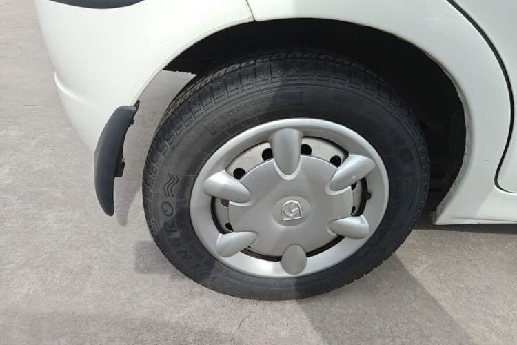 Used Baojun Lechi 2012 Revised 1.0L Manual P-TEC Standard Edition Right Rear Wheel Hub
