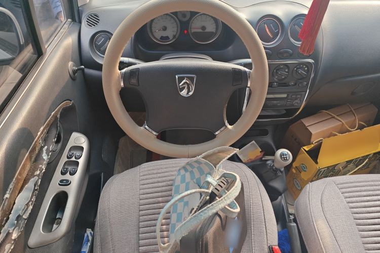 Used Baojun Lechi 2012 Revised Version 1.2L Manual Sporty Edition Dynamic Type Steering Wheel
