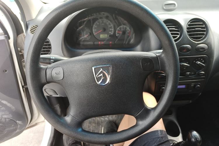 Used Baojun Lechi 2012 Revised 1.0L Manual P-TEC Standard Edition Steering Wheel