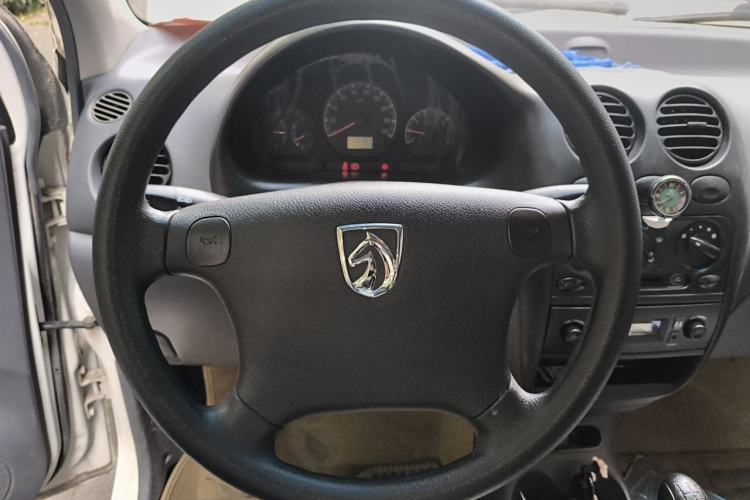 Used Baojun Lechi 2012 Revised 1.0L Manual P-TEC Standard Edition Steering Wheel