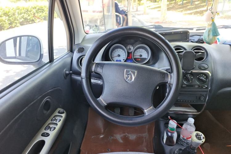 Used Baojun Lechi 2012 Revised Version 1.2L Manual Sporty Edition Dynamic Type Steering Wheel