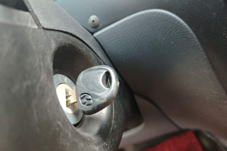 Used Baojun Lechi 2012 Revised 1.0L Manual P-TEC Standard Edition Vehicle Key