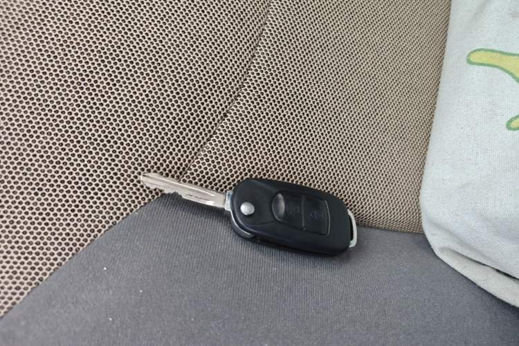 Used Baojun Lechi 2012 Revised 1.0L Manual P-TEC Standard Edition Vehicle Key