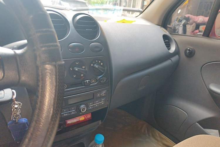 Used Baojun Lechi 2012 Revised 1.0L Manual P-TEC Standard Edition Audio And AC Panel