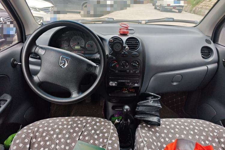 Used Baojun Lechi 2012 Revised 1.0L Manual P-TEC Standard Edition Center Console