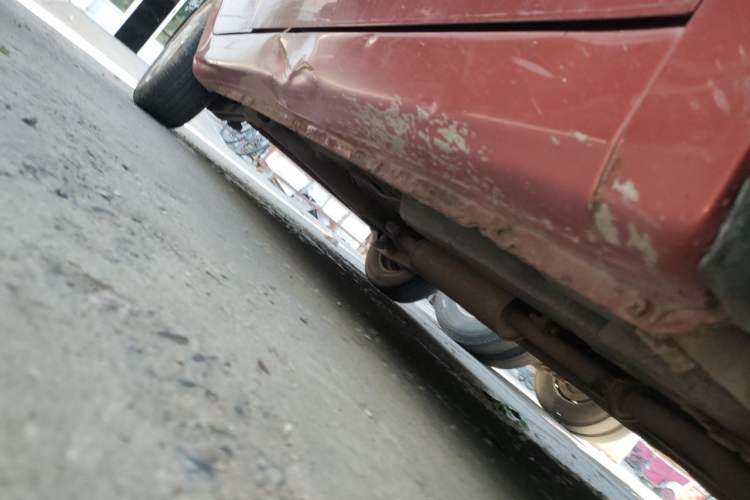 Used Baojun Lechi 2012 Revised 1.0L Manual P-TEC Standard Edition Chassis Front Right