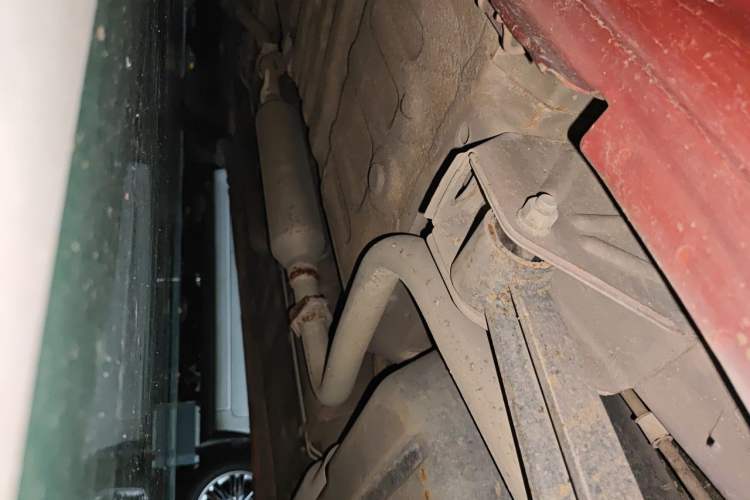 Used Baojun Lechi 2012 Revised 1.0L Manual P-TEC Standard Edition Chassis Rear Left