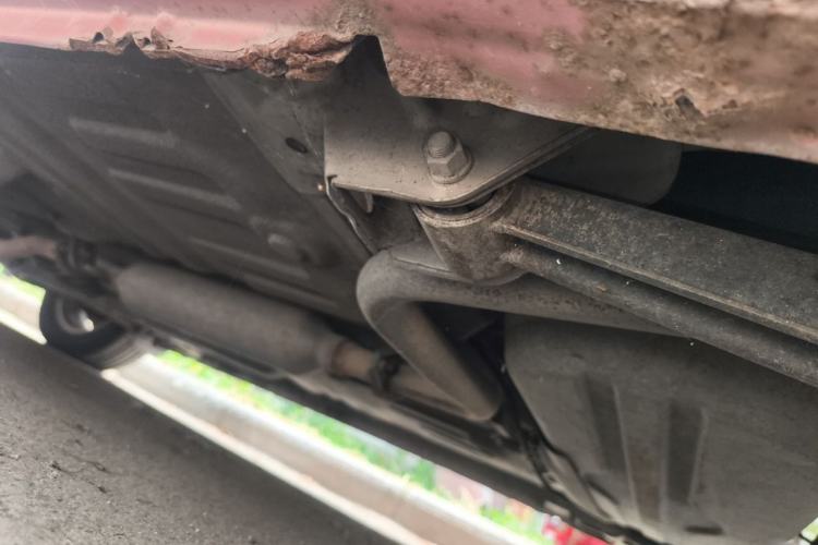 Used Baojun Lechi 2012 Revised 1.0L Manual P-TEC Standard Edition Chassis Rear Left