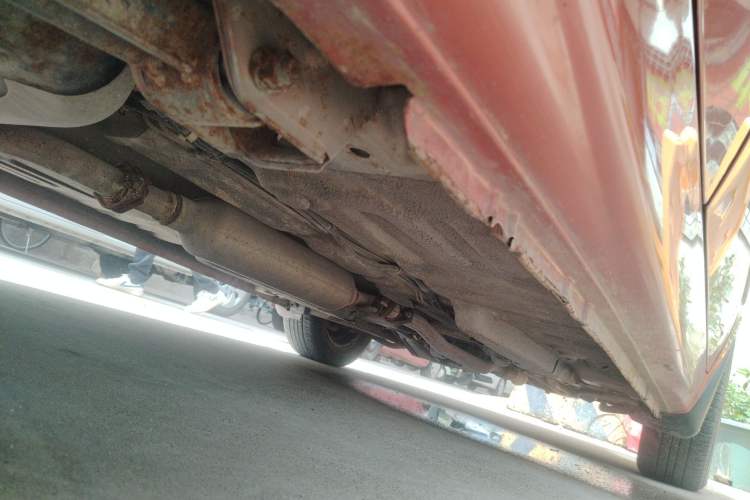 Used Baojun Lechi 2012 Revised 1.0L Manual P-TEC Standard Edition Chassis Rear Right