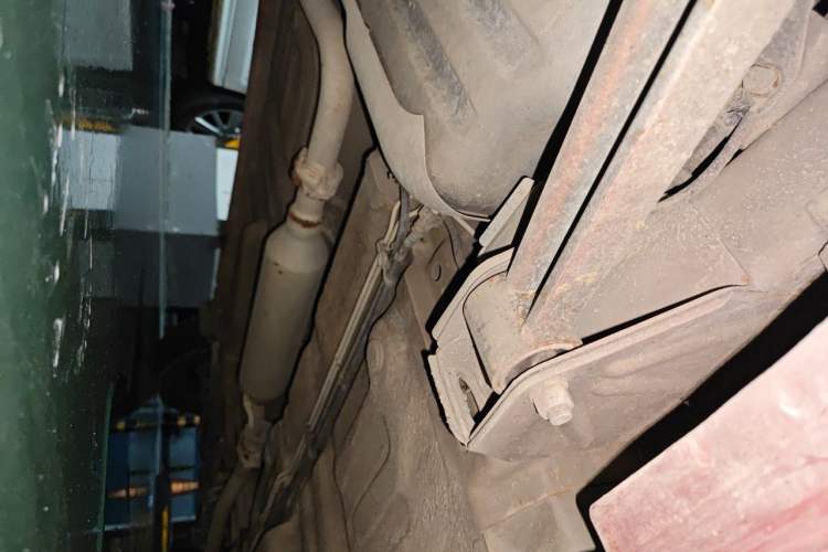 Used Baojun Lechi 2012 Revised 1.0L Manual P-TEC Standard Edition Chassis Rear Right