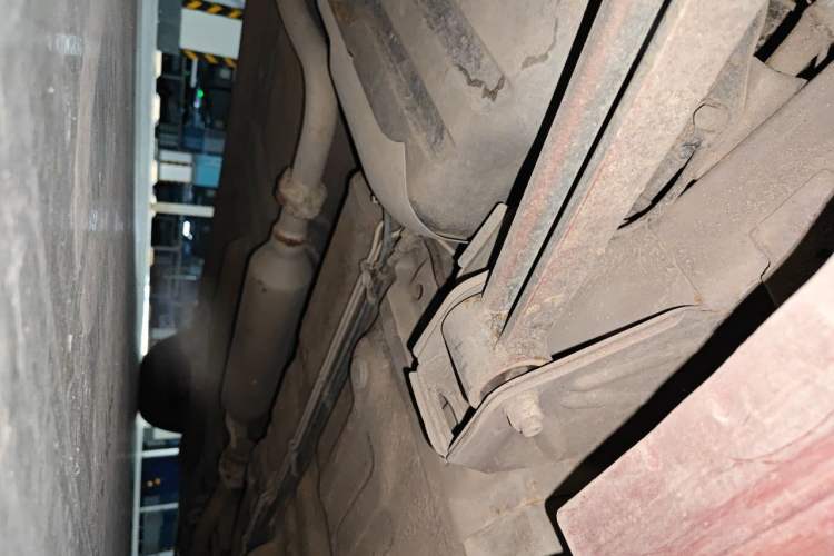 Used Baojun Lechi 2012 Revised 1.0L Manual P-TEC Standard Edition Chassis Rear Right