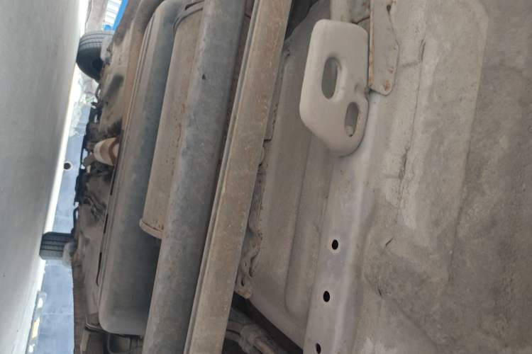 Used Baojun Lechi 2012 Revised 1.0L Manual P-TEC Standard Edition Chassis Rear