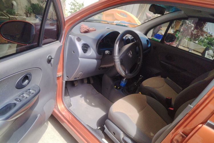 Used Baojun Lechi 2012 Revised 1.0L Manual P-TEC Standard Edition Driver Seat
