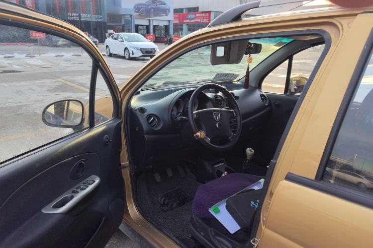 Used Baojun Lechi 2012 1.2L Manual Sport Edition Dynamic Model Driver Seat