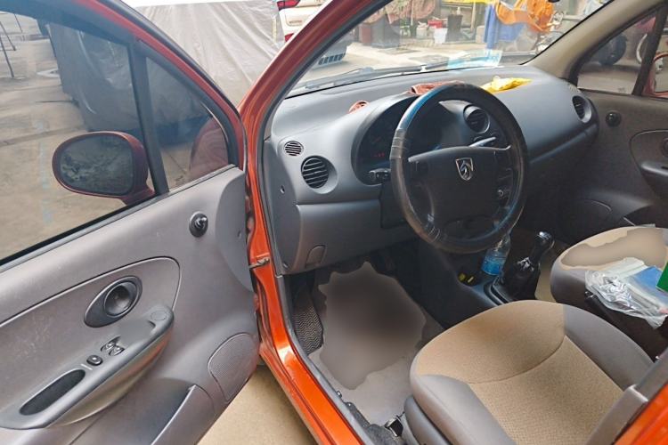Used Baojun Lechi 2012 Revised 1.0L Manual P-TEC Standard Edition Driver Seat