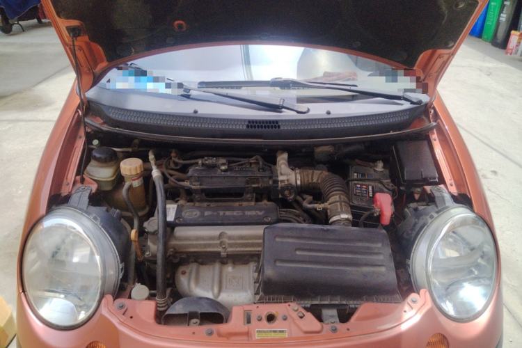 Used Baojun Lechi 2012 Revised 1.0L Manual P-TEC Standard Edition Engine Bay