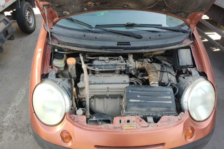 Used Baojun Lechi 2012 Revised 1.0L Manual P-TEC Standard Edition Engine Bay Right