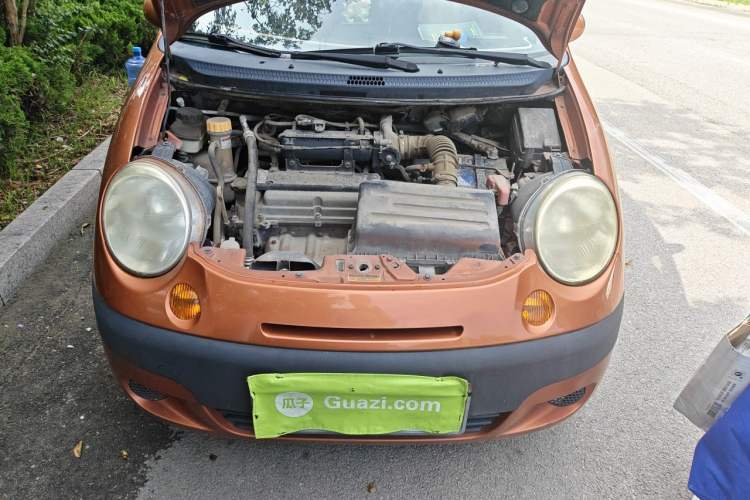 Used Baojun Lechi 2012 Revised 1.0L Manual P-TEC Standard Edition Engine Bay