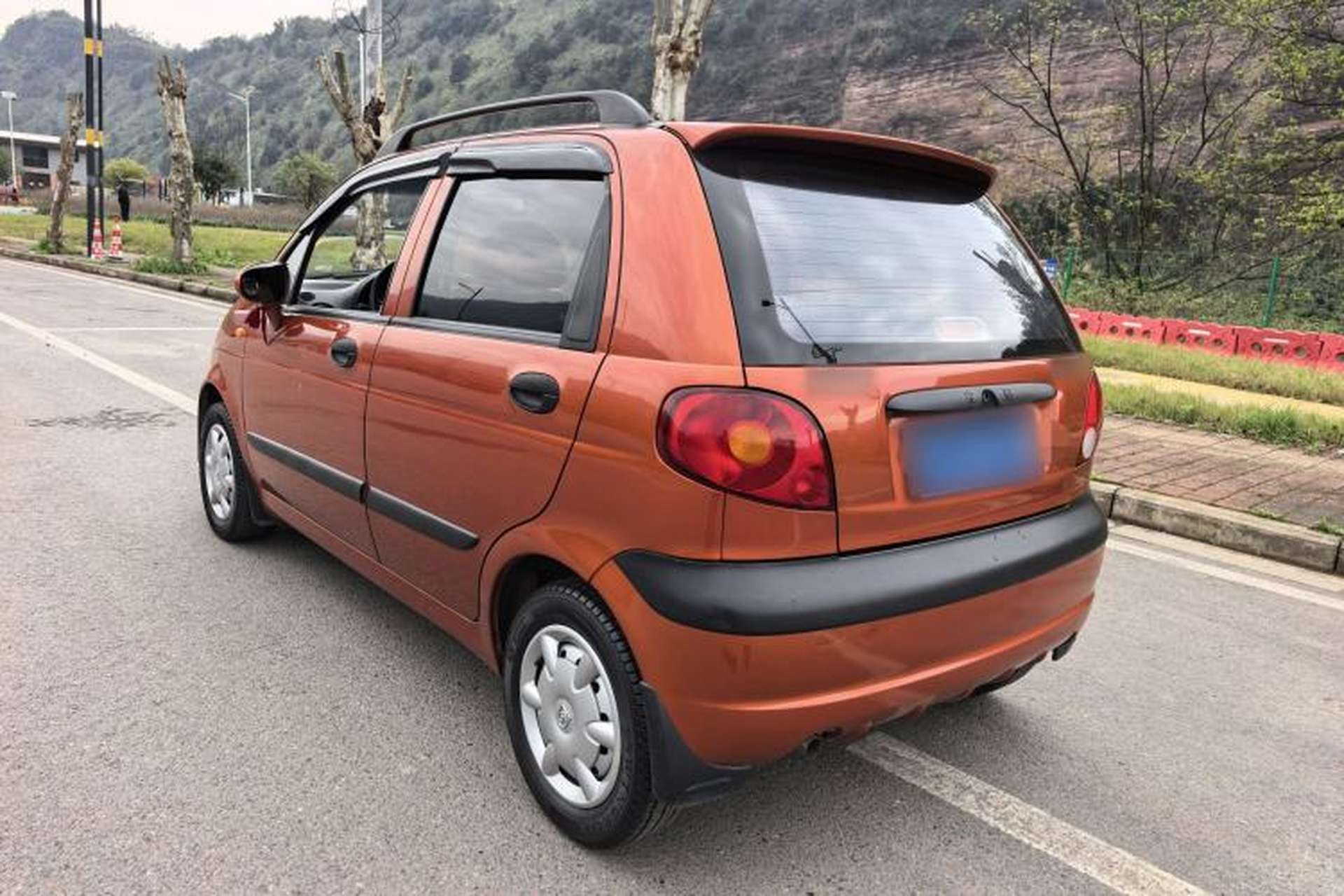Used Baojun Lechi 2012 Revised 1.0L Manual P-TEC Standard Edition Exterior 5