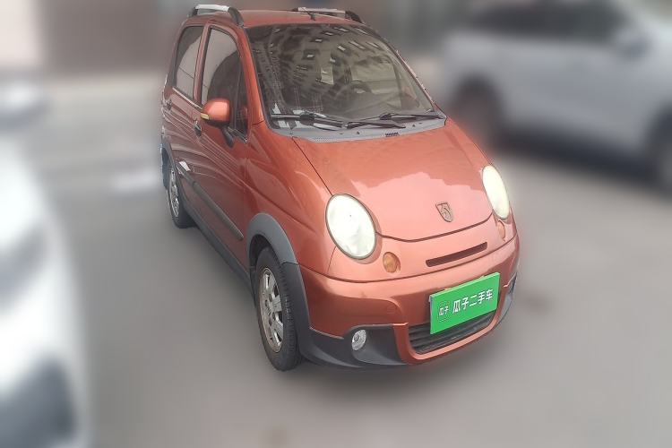 Used Baojun Lechi 2012 Revised Version 1.2L Manual Sporty Fashion Edition Front Right 45 Deg