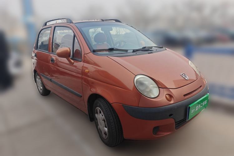 Used Baojun Lechi 2012 Revised 1.0L Manual P-TEC Standard Edition Front Right 45 Deg