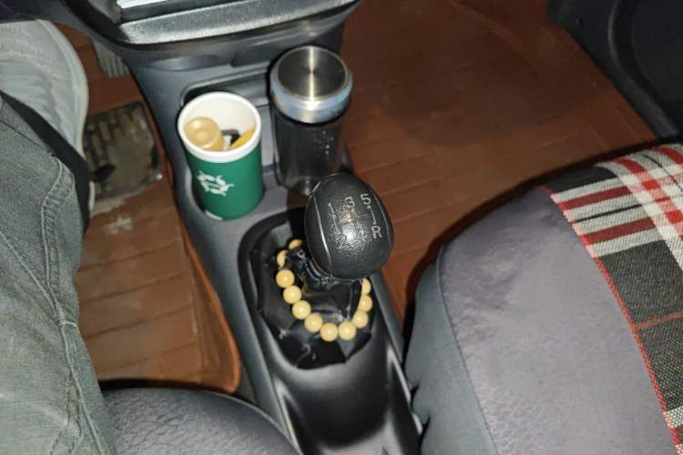 Used Baojun Lechi 2012 Revised 1.0L Manual P-TEC Standard Edition Gear Lever