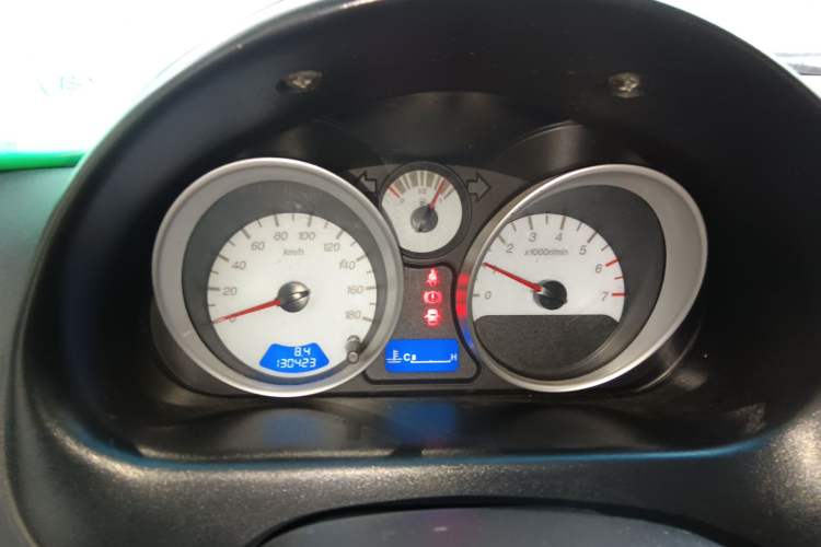 Used Baojun Lechi 2012 Revised Version 1.2L Manual Sporty Fashion Edition Instrument Cluster
